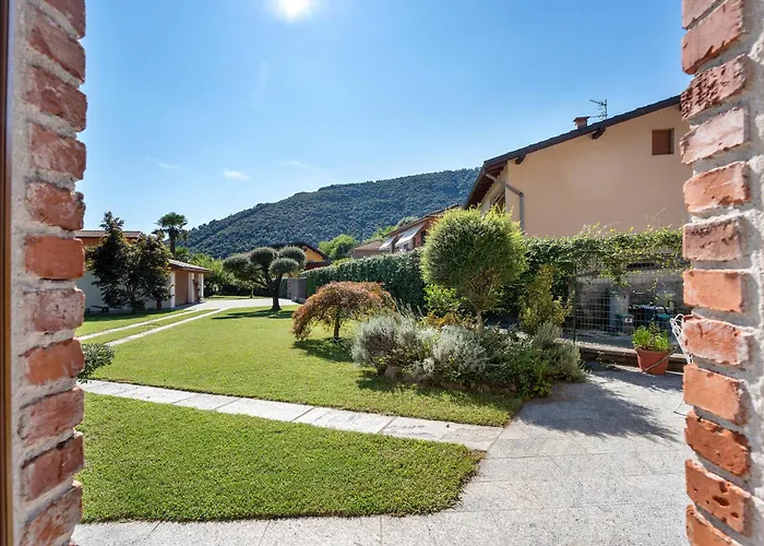 Apartment Residenza Jasmine Yellow Verbania